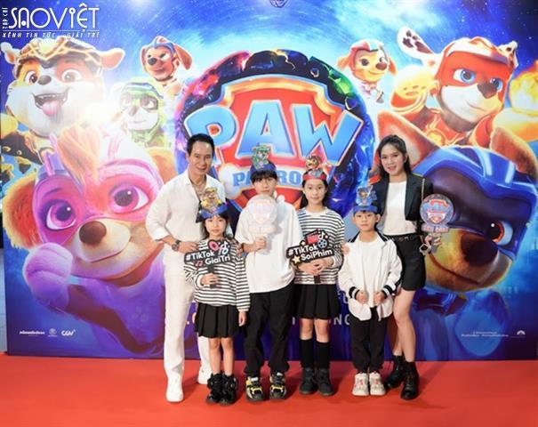 Gia đình Lý Hải – Minh Hà cùng các sao Việt háo hức đón Trung Thu với biệt đội cún cưng của Paw Patrol: Phim Siêu Đẳng