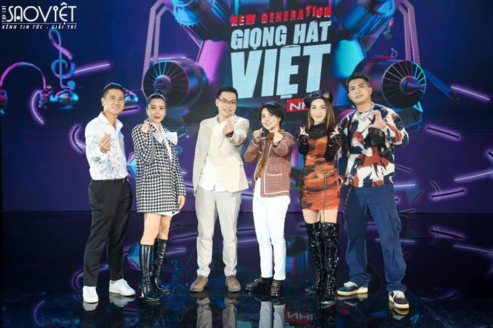 Giọng hát Việt nhí New Generation 2021: Emily làm phật lòng Lưu Hương Giang vì… mặc đẹp hơn