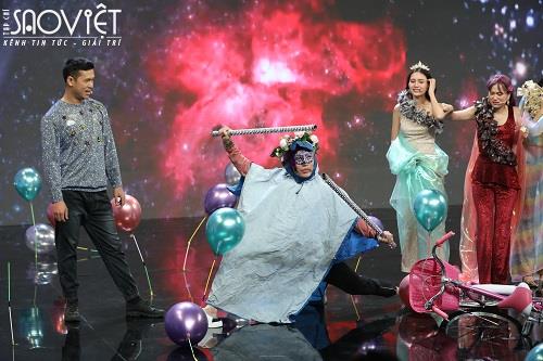 Hoảng hồn chứng kiến Lan Ngọc đọ sức cùng Lê Dương Bảo Lâm