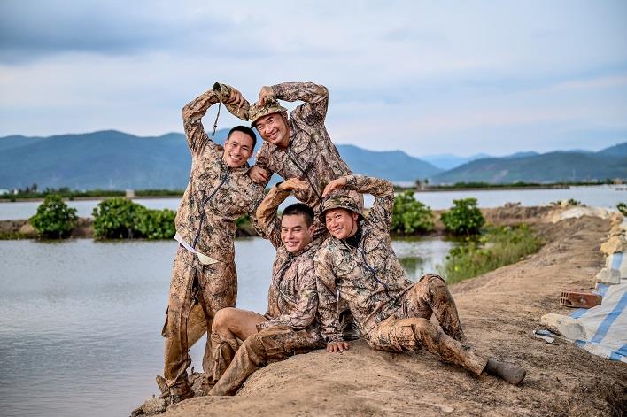 Khép lại “Chiến sĩ quả cảm” Tiến Luật: “Tôi lãi tình cảm, lỗ… cân nặng”