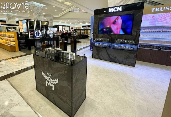 MCM đánh dấu sự trở lại ngoạn mục với hương thơm Onyx tại sự kiện Pop-up ở Diamon Plaza, Việt Nam