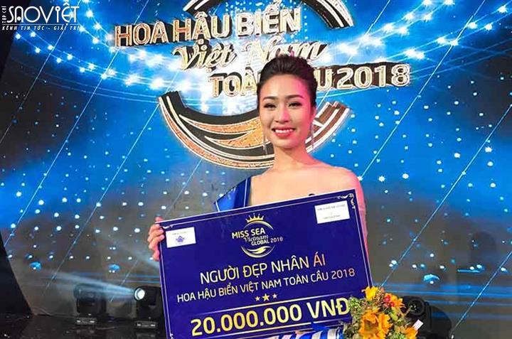 “Người đẹp nhân ái” Phạm Hồng Nhung bị MC nhầm lẫn khi gọi tên top 10 Hoa hậu Biển Việt Nam toàn cầu 2018