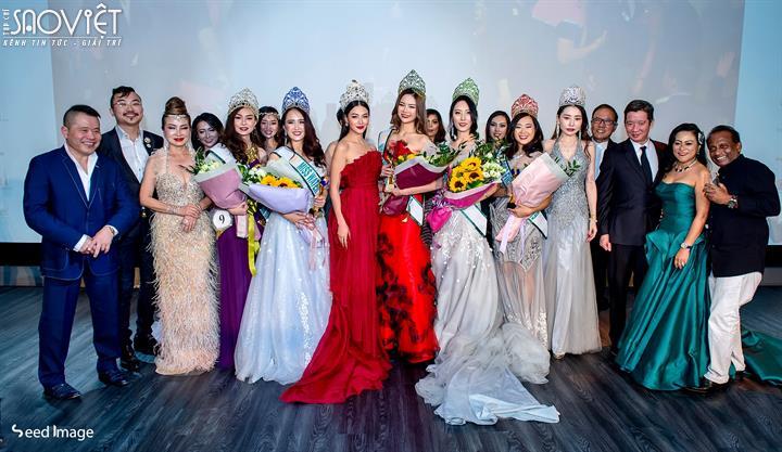 Phương Khánh quyến rũ đến nao lòng tại đêm chung kết Miss Earth Singapore 2019