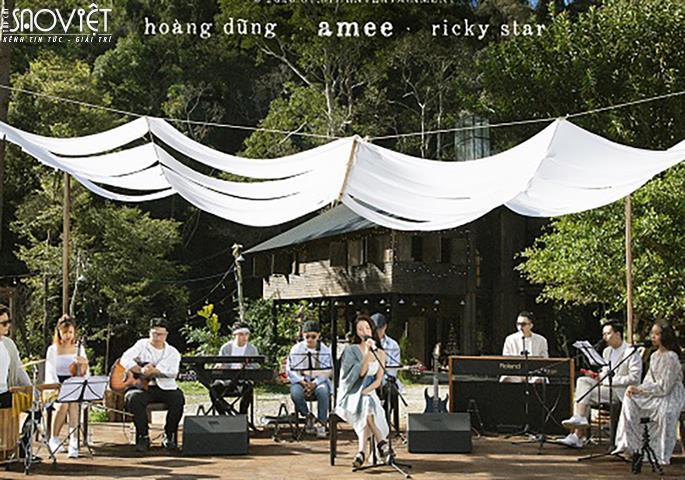 TEASER ACOUSTIC SHOW ĐẦU TIÊN CỦA AMEE: TRONG TRẺO, TƯƠI MÁT VÀ TÍCH CỰC 