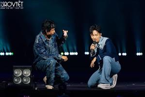 Hoàng Dũng trình diễn liên tục 3,5 tiếng, hát - nhảy hơn 30 ca khúc trong concert Xoay Tròn 