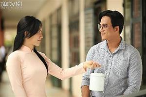 Em Gái Mưa: Ngoài những câu chuyện tình là “cuộc chiến nhan sắc” giữa hai thầy giáo