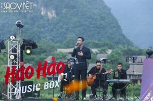 Music Box - Hòa Bình show cuối bùng nổ cảm xúc “chốt sổ” 3.6 tỷ vào Quỹ Bảo Trợ Trẻ Em