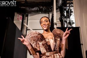 Nhìn ngắm vẻ đẹp của “cô gái lạ” Winnie Harlow trong Công Trí show tại NYFW 2019