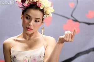 Phương Trinh Jolie kiêu sa, thần bí với MV 