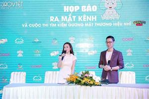 Vy Oanh xinh đẹp dẫn hai con yêu tham dự buổi ra mắt kênh youtube cho bé