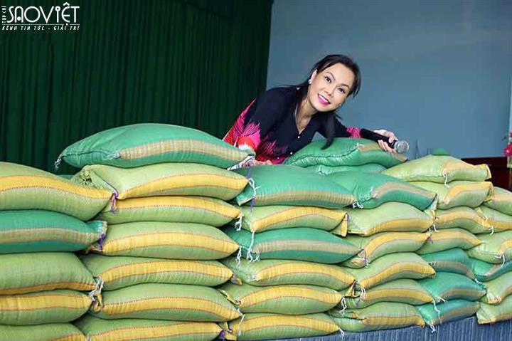 Viết tiếp hành trình thiện nguyện của nghệ sĩ Việt Hương