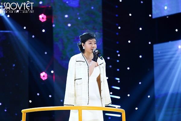 Xuân Nghi tiết lộ Quang Dũng là ca sĩ nổi tiếng đầu tiên mà cô được hát song ca