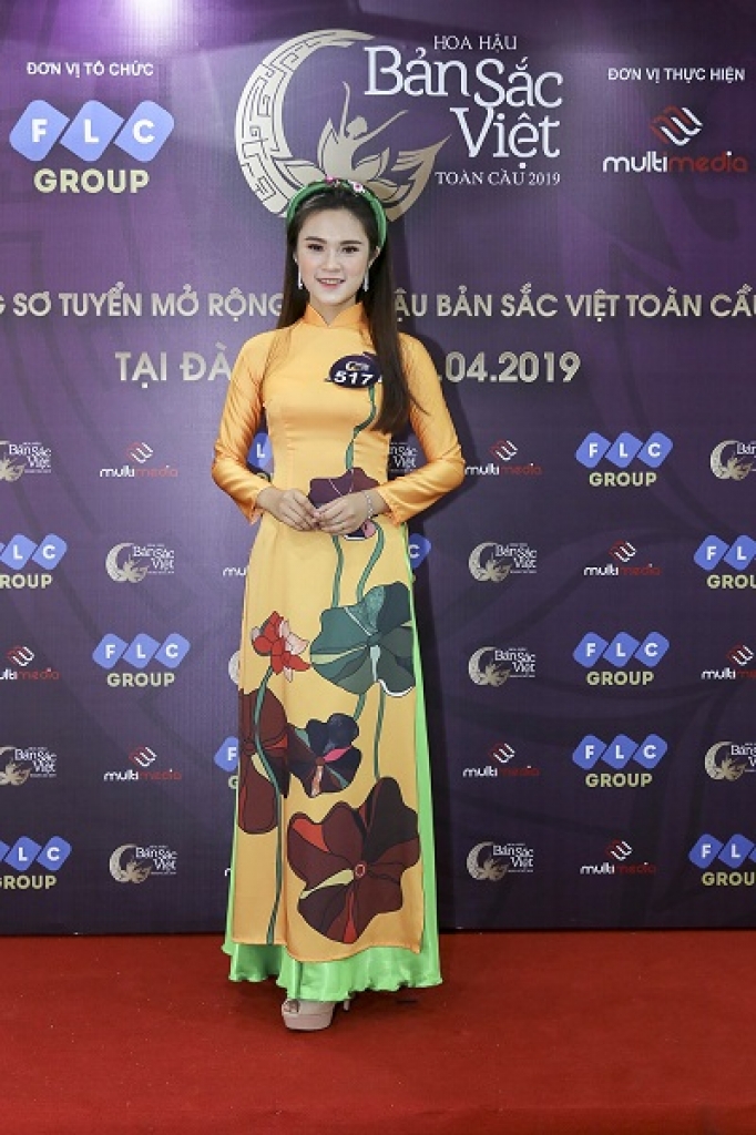 a hau thuy van do nhan sac cung dan thi sinh hoa hau ban sac viet toan cau 2019