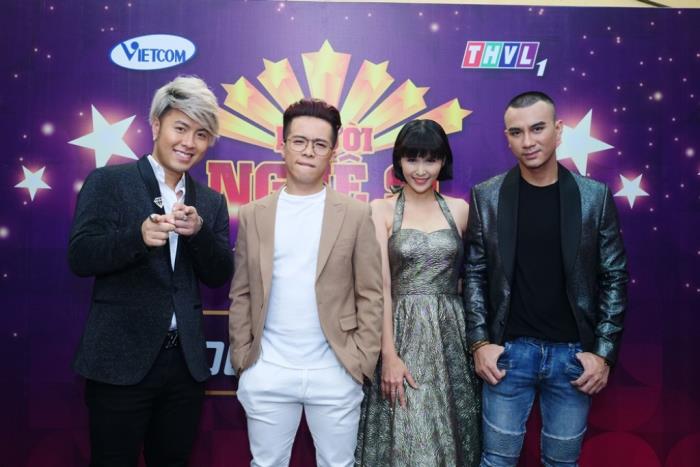 akira phan thuong tham co gai ngoi xe lan trong nguoi nghe si da tai