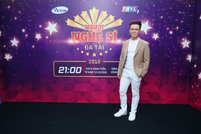 akira phan thuong tham co gai ngoi xe lan trong nguoi nghe si da tai