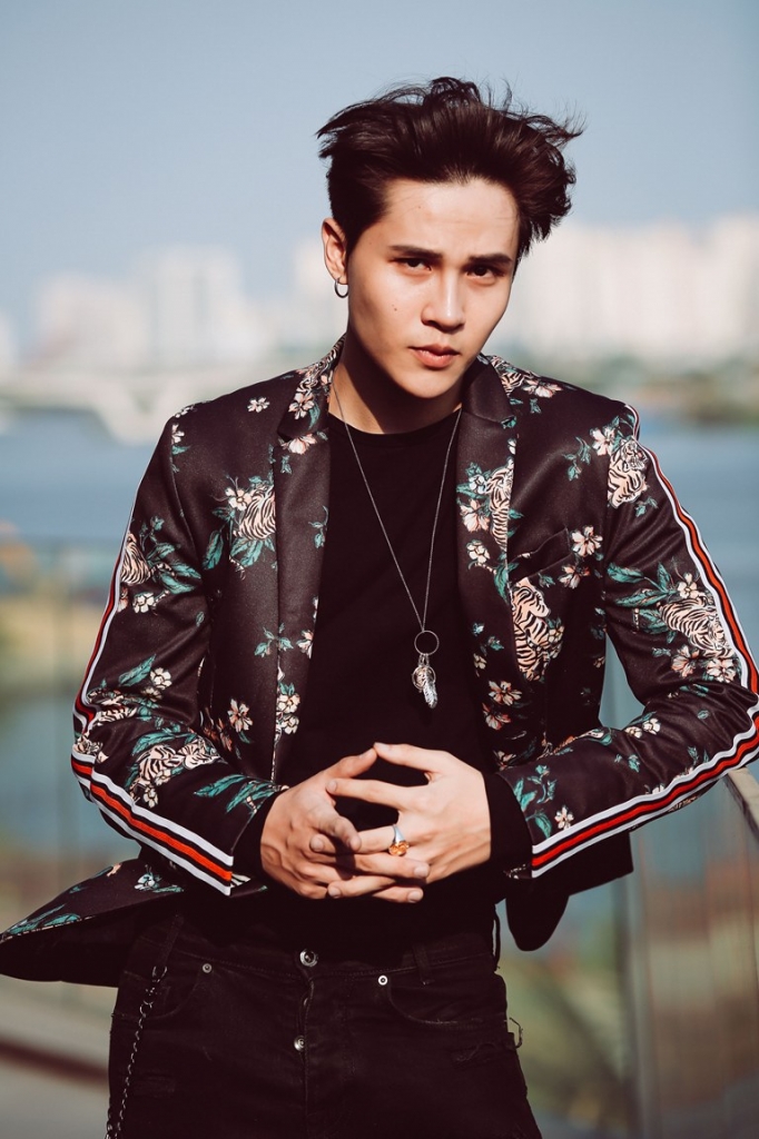 Ấn tượng với người mẫu lưỡng tính trong BST 'Xuân Hè 2019' của Thomas Sabo an tuong voi nguoi mau luong tinh trong bst xuan he 2019 cua thomas sabo