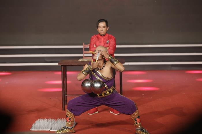 'Kỳ tài lộ diện': Thanh Bạch mời ảo thuật gia Nguyễn Đức Nhã dàn dựng đám cưới lần thứ 25 của mình ky tai lo dien thanh bach moi ao thuat gia nguyen duc nha dan dung dam cuoi lan thu 25 cua minh