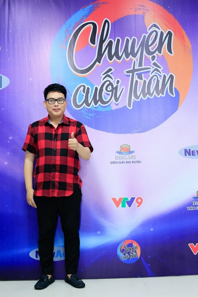 Chuyên gia trang điểm Hồ Khanh khẳng định: Theo nghề trang điểm ‘trai thẳng’ sẽ khó thành công bằng giới tính thứ 3! chuyen gia trang diem ho khanh khang dinh theo nghe trang diem trai thang se kho thanh cong bang gioi tinh thu 3