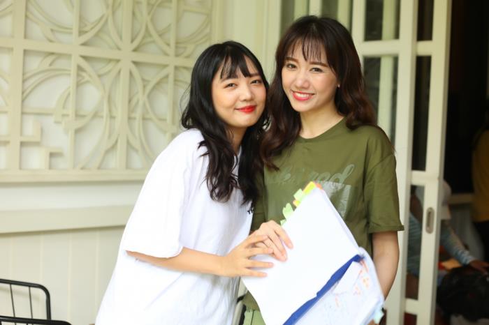 hari won huong dan em gai dien xuat trong web drama dinh dam gia dinh men