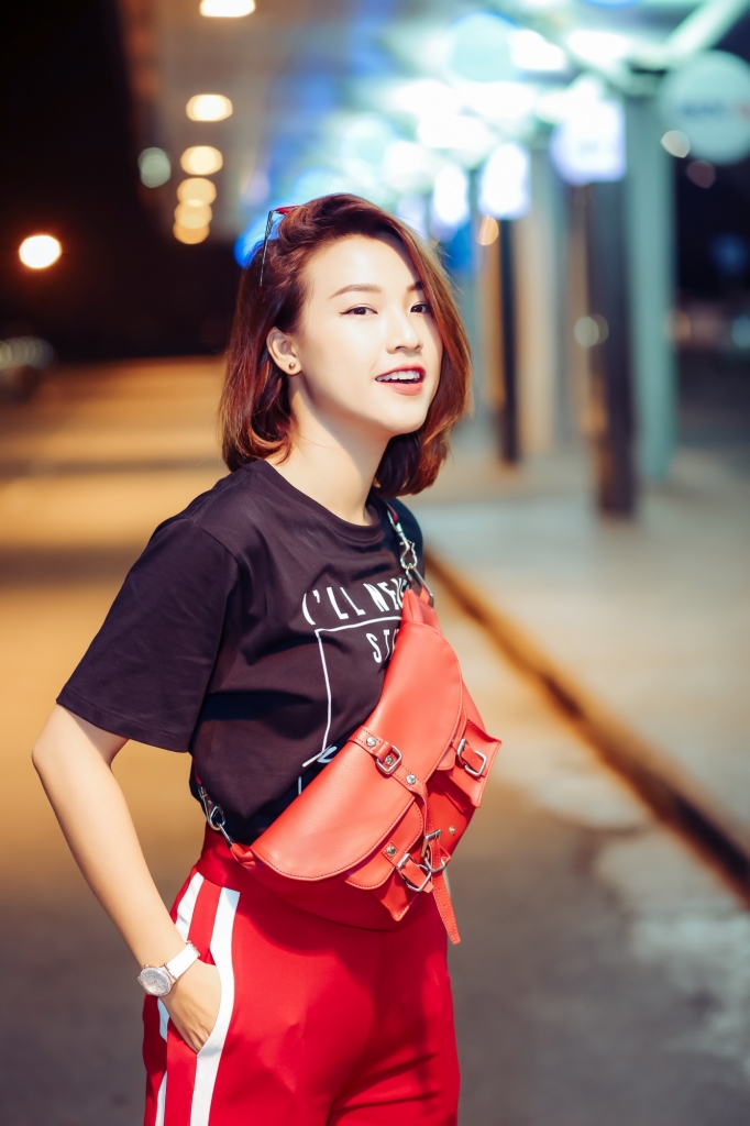 Hoàng Oanh ‘chất lừ’ đến Hàn tham dự 'Seoul Fashion Week' hoang oanh chat lu den han tham du seoul fashion week