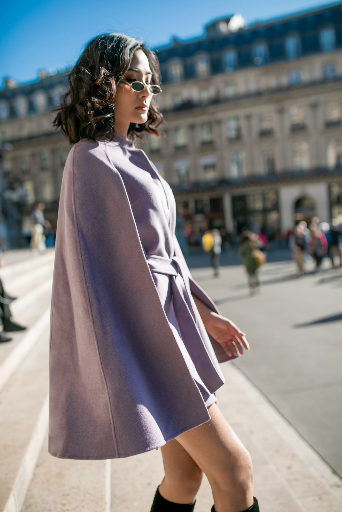 Mặc Paris bạo loạn, Hoàng Thuỳ vẫn đẹp rực rỡ