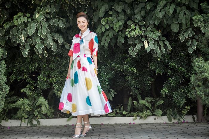 Jennifer Phạm – Giáng My: 'Kẻ tám lạng, người nửa cân' khi mặc chung thiết kế