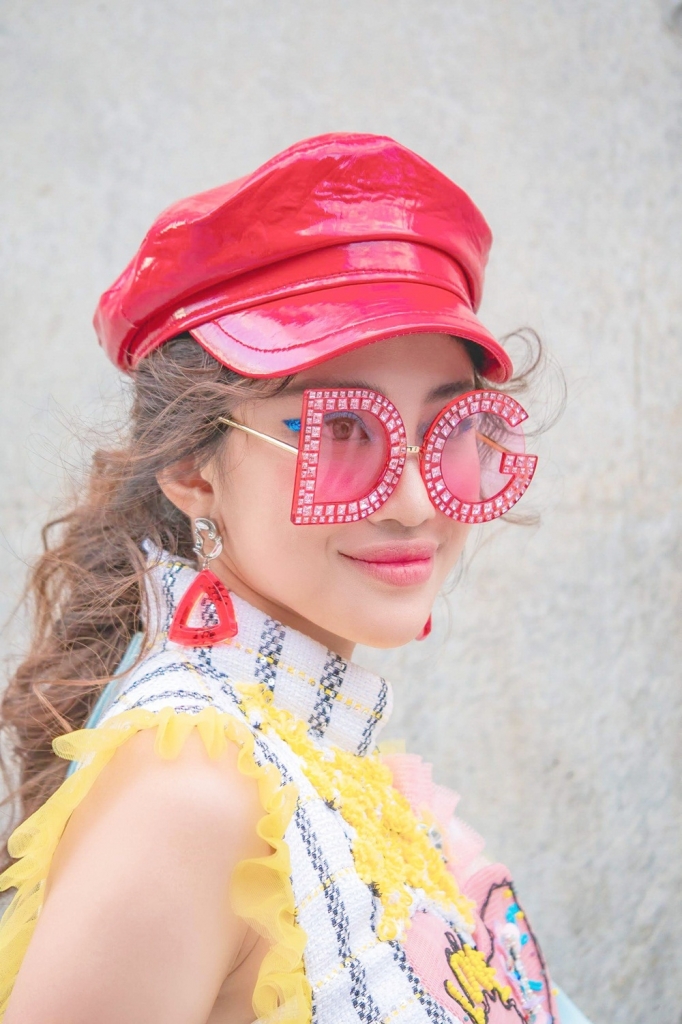 lan dau tham du seoul fashion week thien nga duoc xuong danh tren instagram cua vogue