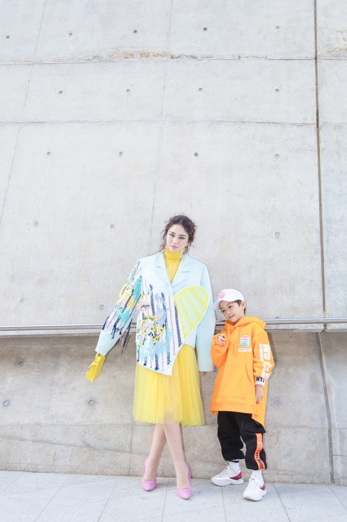 lan dau tham du seoul fashion week thien nga duoc xuong danh tren instagram cua vogue