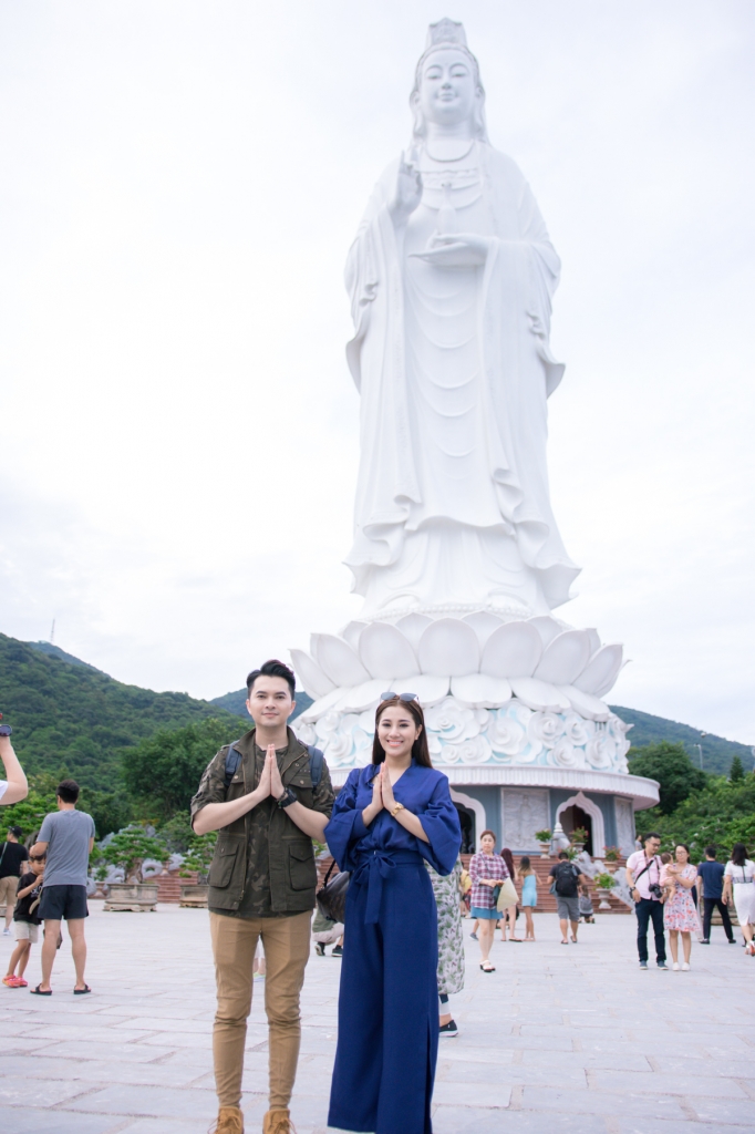 Nam Cường và Tố My phấn khích vừa bay dù lượn, vừa hát trên không trung biển Đà Nẵng nam cuong va to my phan khich vua bay du luon vua hat tren khong trung bien da nang
