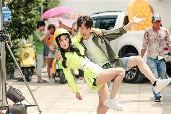 ‘Người yêu tin đồn’ của Tùng Maru (Uni5) tình tứ bên Nicky (Monstar) 1
