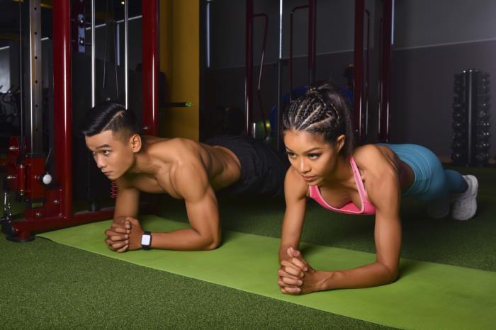 nha mien anh tuan khoe dang manh khoe nang dong trong phong gym