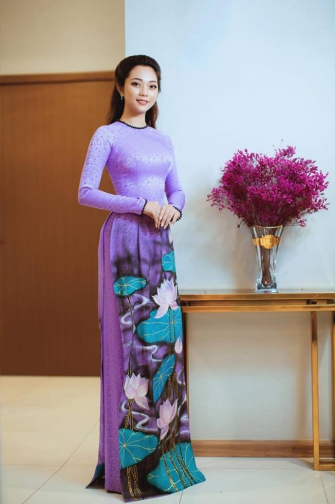 ntk viet hung mang bst dai su ao dai viet nam den san choi cua doanh nhan viet