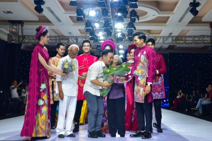 nam vuong truong ngoc tinh va hoa hau phan thi mo lam vedette trong bst dai su ao dai viet nam cua ntk viet hung