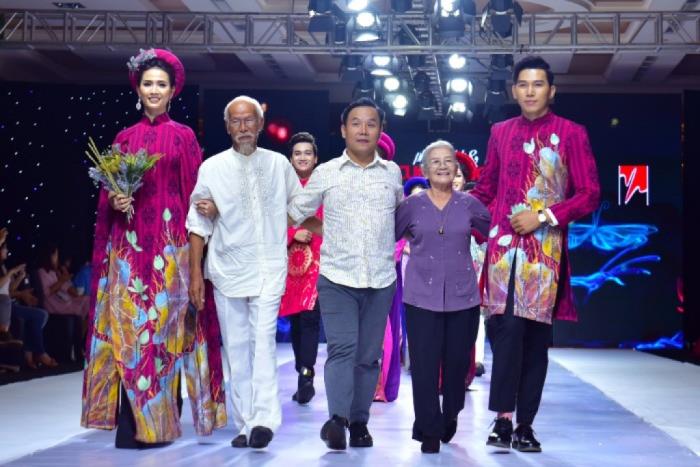 nam vuong truong ngoc tinh va hoa hau phan thi mo lam vedette trong bst dai su ao dai viet nam cua ntk viet hung