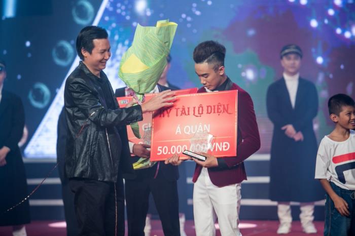 quan quan ky tai lo dien 2018 minh nhat di ban dao de danh tien di thi