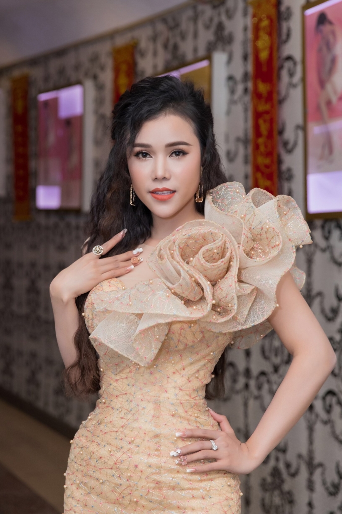 quang dung tinh tu song ca cung hong gam