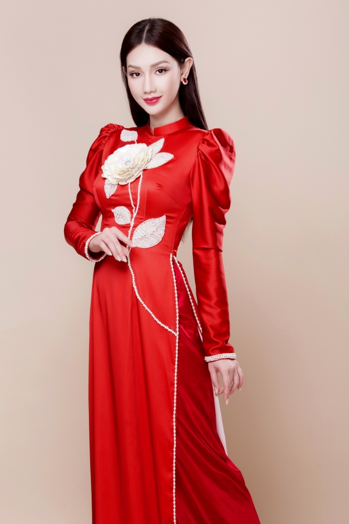 quynh chi doc het suc cho vai tro nha san xuat phim dien anh
