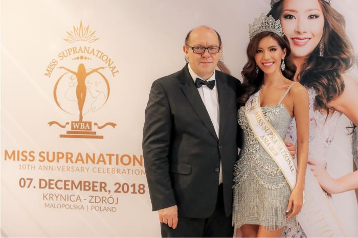 vo canh ngoc chau dep doi tren tham do chung ket miss supranational 2018