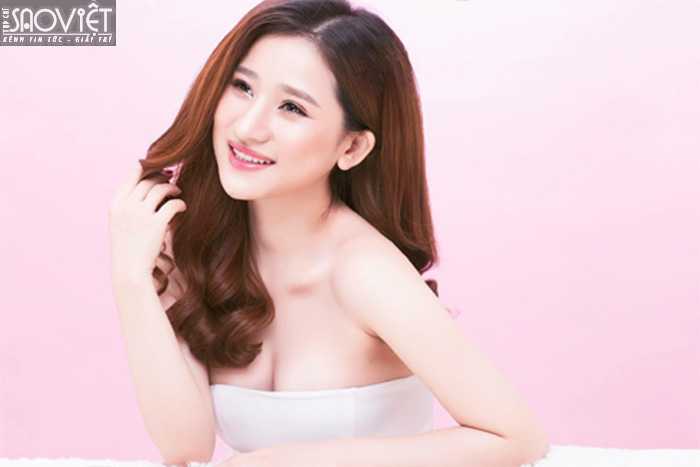 Hot girl Ivy rạng rỡ gợi cảm sau 'ồn ào'